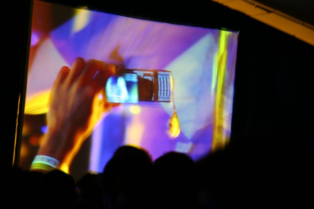 Image 11 : Nokia fait danser le Musée du Louvre