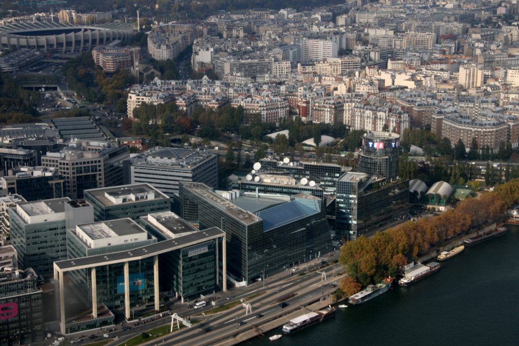 Image 15 : Survol de Paris en hélicoptère avec le GPS 3D de Mio
