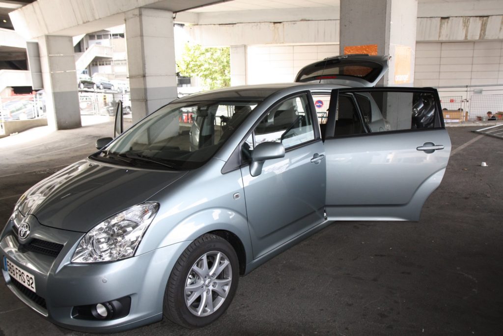 Image 1 : Orange embarque le Wi-Fi dans la voiture