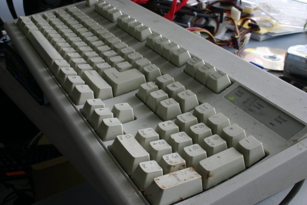 Image 2 : Idée reçue n°2 : passer son clavier à la machine ?