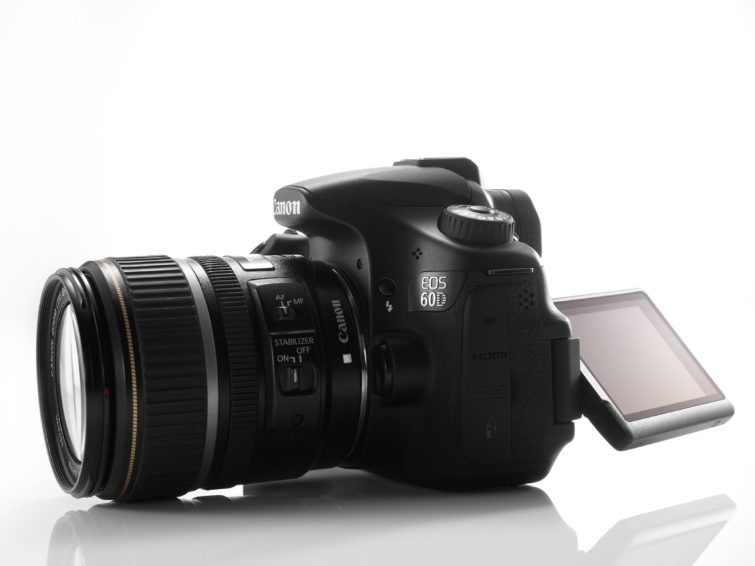 Image 1 : Canon officialise son reflex 60D avec écran orientable