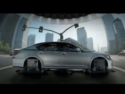 Image 1 : Le simulateur de conduite le plus réaliste au monde dans les labos Lexus