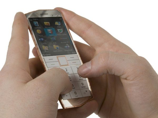 Image 15 : Smartphone : une touche de futur