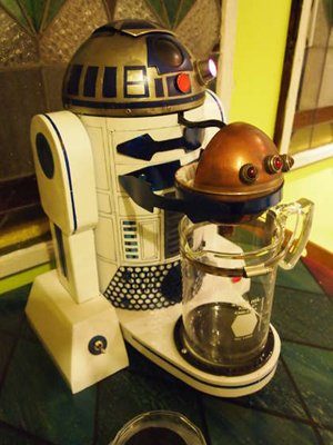 Image 2 : R2-D2, en version machine à café