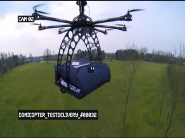 Image 1 : Domino dévoile son drone livreur de pizza