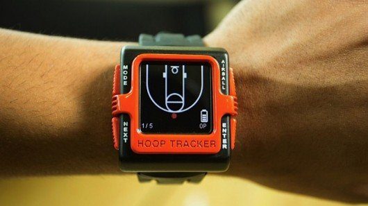 Image 3 : Hoop Tracker, la montre qui analyse les shoots des basketteurs