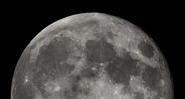 Image 1 : Le côté obscur de la Lune serait turquoise