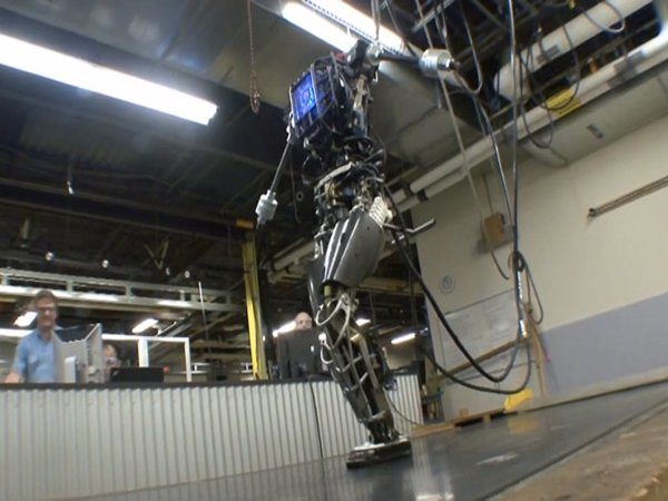 Image 1 : Atlas, le robot humanoïde le plus évolué ?