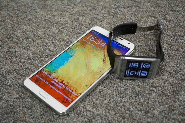 Image 2 : [Test] Galaxy Gear de Samsung, on craque (ou pas) ?