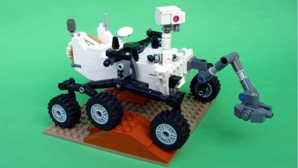 Image 3 : Les Legos adoptent le rover Curiosity