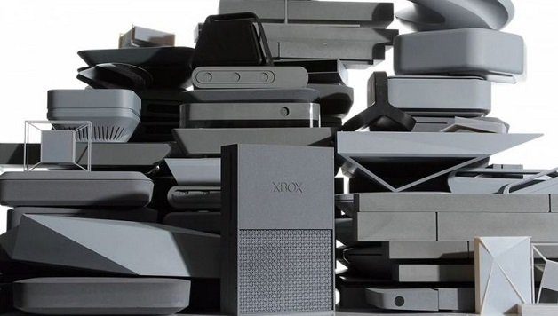 Image 1 : Xbox One : 75 prototypes de console et 200 designs de manette