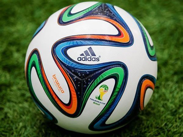 Image 1 : Le ballon de la Coupe du Monde est bourré de technologie