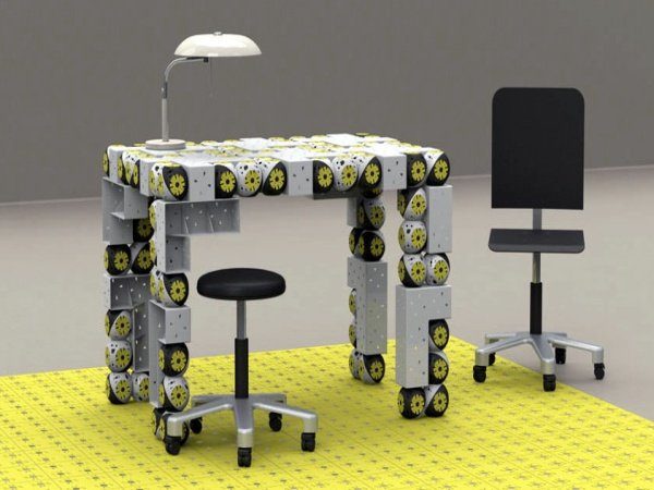 Image 1 : RoomBots : des robots qui se transforment en meubles
