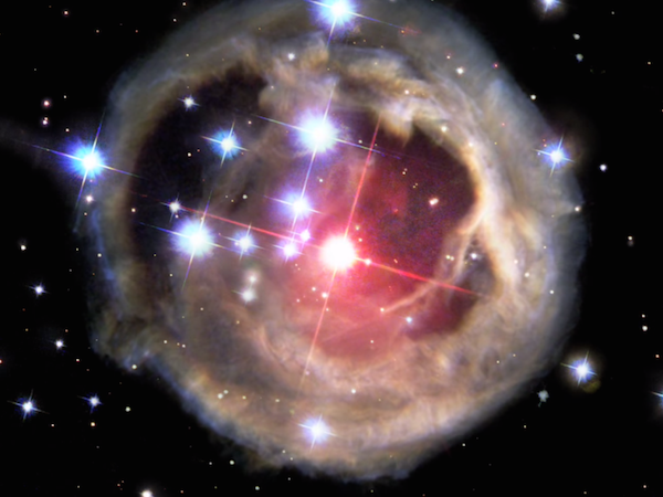 Image 1 : [Vidéo] Le télescope Hubble a filmé l'explosion d'une étoile en time lapse