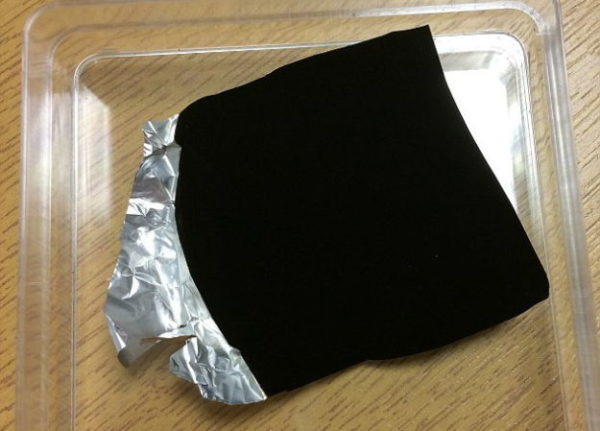 Image 2 : La plus sombre des matières s’appelle Vantablack