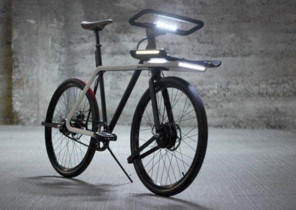 Image 1 : Denny, un concept-bike électrique à vitesse automatique