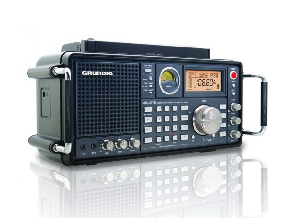 Image 7 : Des radios pour être sur la bonne longueur d'ondes