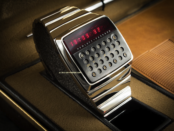 Image à la une de HP 01 : le prototype de la première montre calculatrice en vente sur ebay