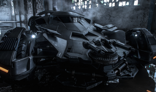 Image 1 : Batman V. Superman : voici enfin la Batmobile