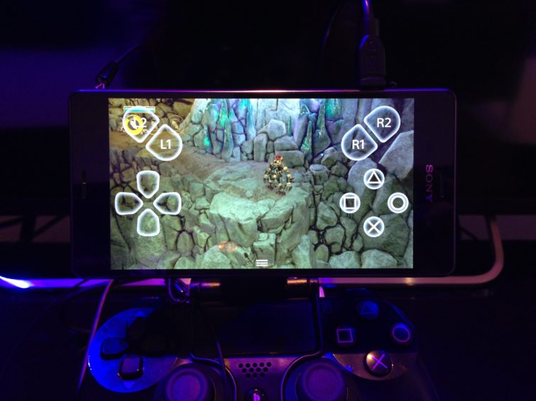 Image 3 : [IFA 2014] Xperia Z3 : pour jouer à la PS4, ça marche comment ?