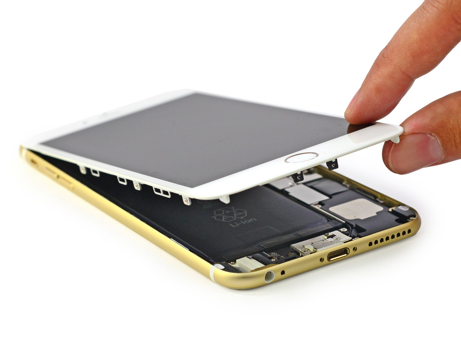 Image à la une de Réparer son nouvel iPhone coûte toujours plus cher