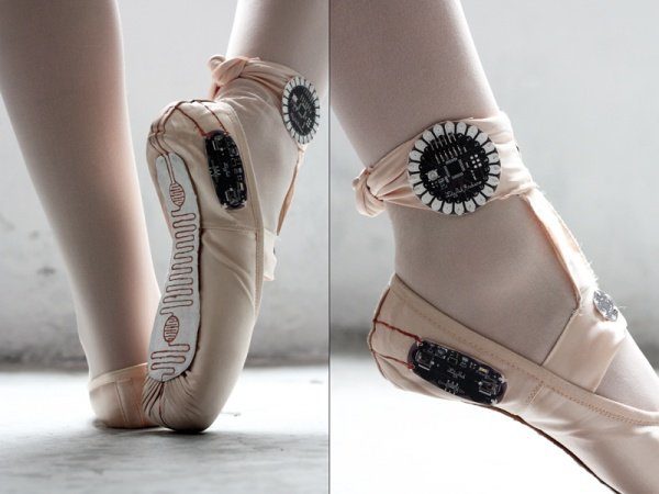 Image 1 : Des chaussons connectés pour la danse