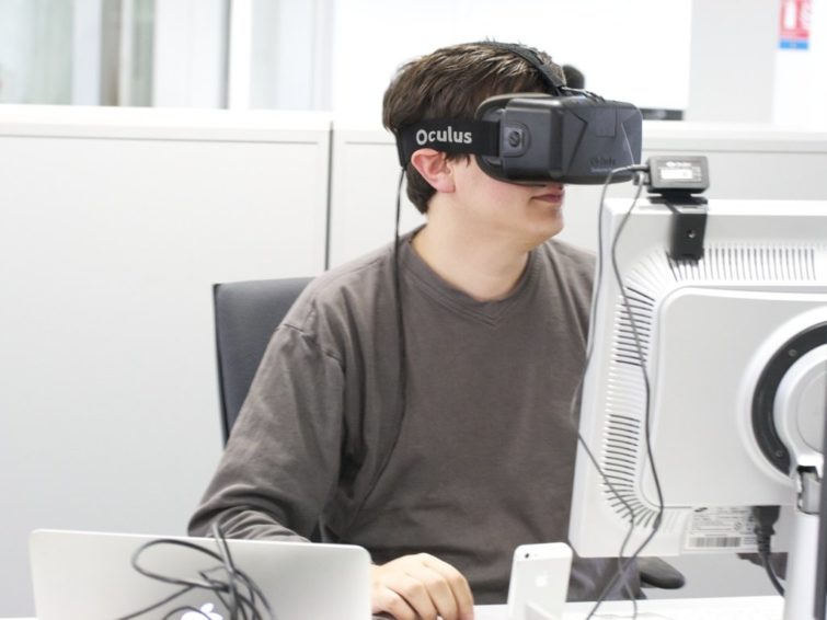 Image 4 : Oculus Rift DK2 : on craque (ou pas) pour le casque de réalité virtuelle ?