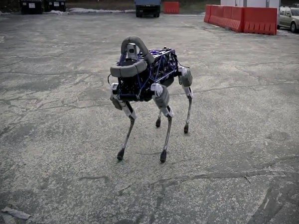Image 1 : Spot, le robot qui veut remplacer votre chien