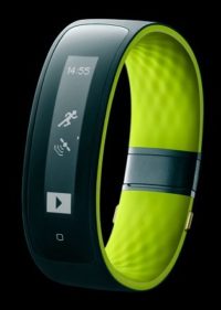 Image 2 : [MWC] HTC : un smartphone, un bracelet et... un casque de réalité virtuelle