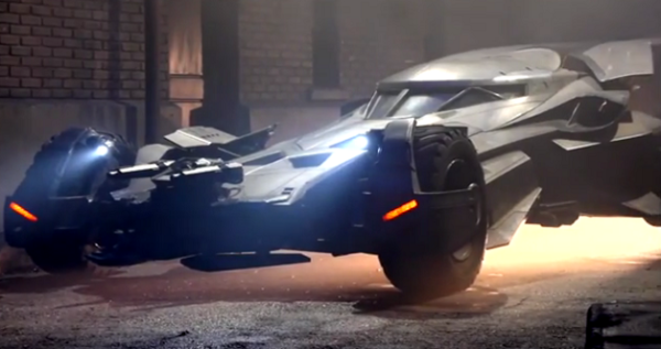 Image 1 : [Vidéo] Batman v Superman : voici la Batmobile !
