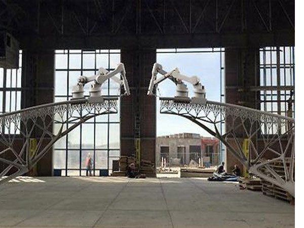 Image 1 : Le premier pont imprimé en 3D est néerlandais