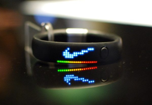 Image 1 : Nike+ Fuelband : Nike dédommage les clients, Apple refuse