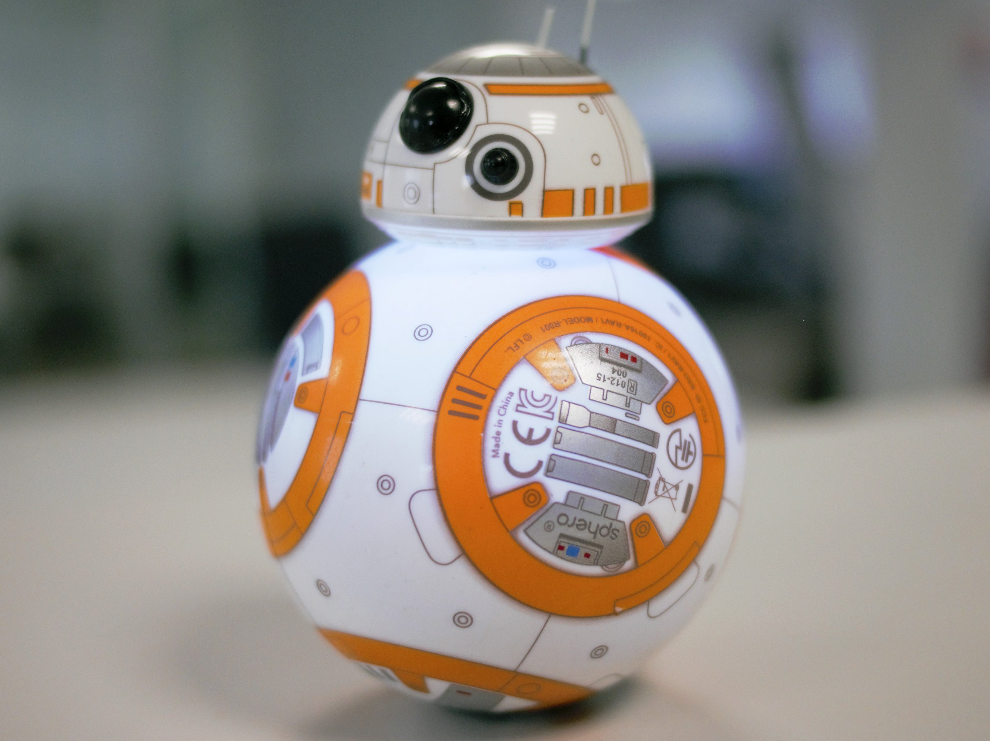 Image à la une de  [Test] BB 8 de Sphero : faut il craquer pour le robot de Star Wars ?