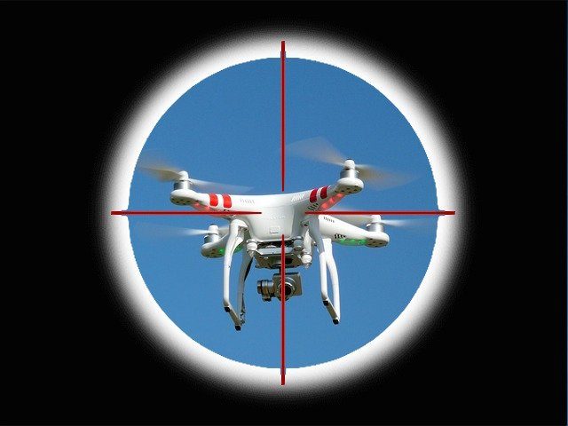 Image 1 : Drones : la chasse est ouverte !