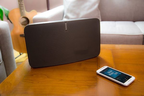 Image 3 : [Test] Play 5 : faut-il craquer pour la nouvelle enceinte multiroom de Sonos ?