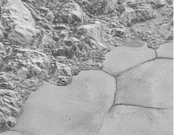 Image 1 : La NASA publie ses plus beaux clichés de Pluton