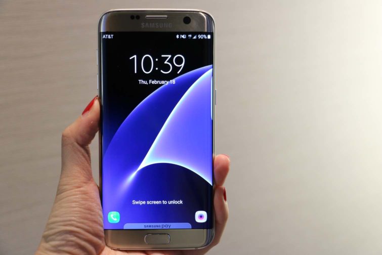 Image 8 : [Prise en main] Samsung Galaxy S7 et S7 edge : premières impressions
