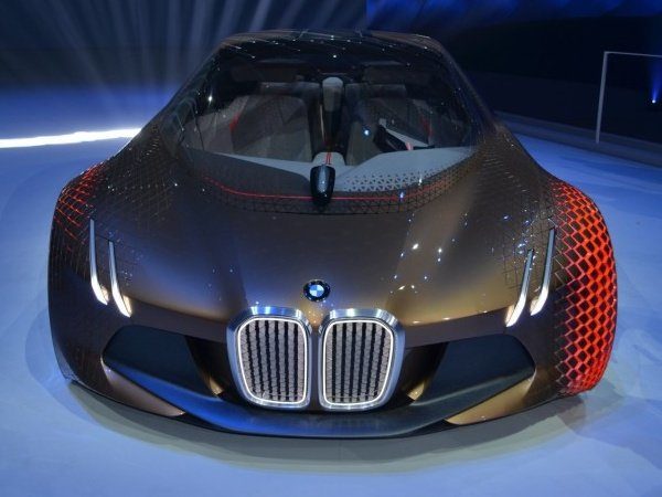 Image 1 : BMW Vision next 100 : le prototype du futur