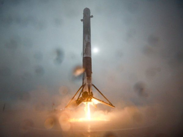 Image 2 : Une fusée SpaceX s'écrase à l'atterrissage, une fois de plus