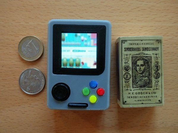 Image 2 : Game Boy Nano : la console culte de Nintendo en taille mini