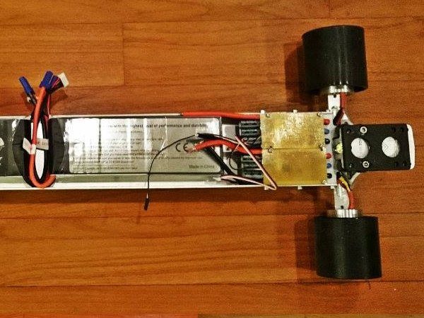 Image 3 : 96 km/h en skateboard électrique : record du monde battu !