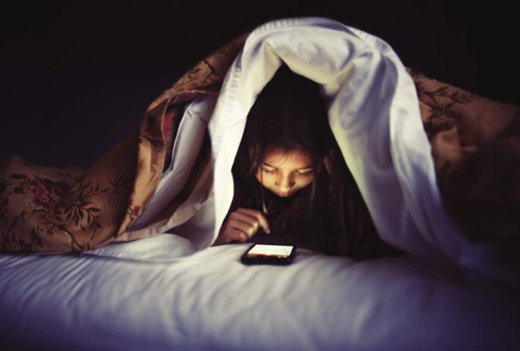 Image 1 : Coupez votre smartphone pendant la nuit, vous dormirez mieux