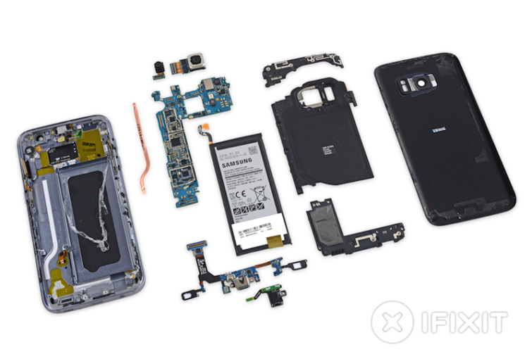Image 1 : Galaxy S7 : quasiment irréparable, selon iFixit