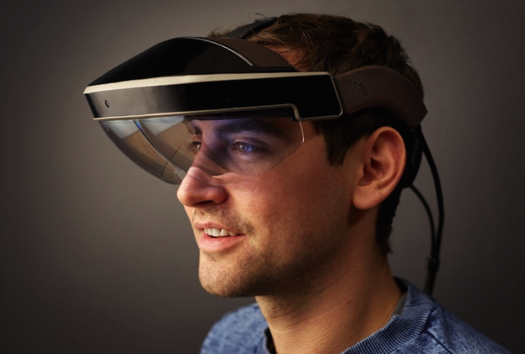 Image 1 : Meta 2 : le casque de réalité augmentée qui bouscule Hololens