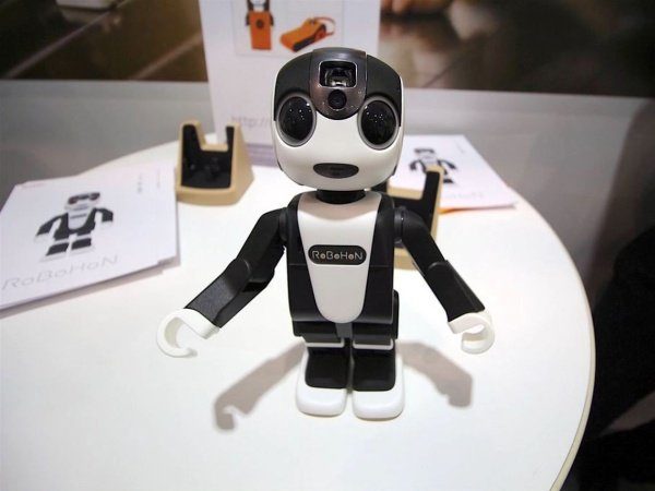 Image 1 : RoboHon, le robot-smartphone de Sharp est tellement mignon qu'il coûte 1600€