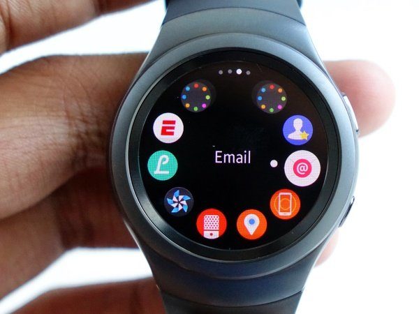 Image 1 : Samsung : une montre connectée avec vidéo-projecteur intégré ?