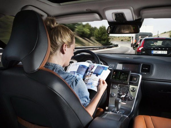 Image 1 : La voiture autonome de Volvo vous donne rdv en 2020