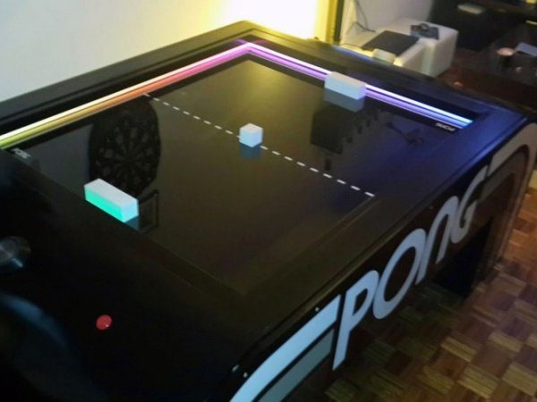 Image 1 : La version mécanique de Pong existe pour de vrai