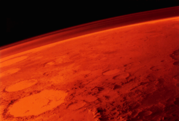Image 1 : Elon Musk veut un homme (seul) sur Mars en 2024