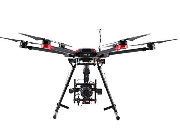 Image 1 : DJI s'allie à Hasselblad pour un drone photo pro